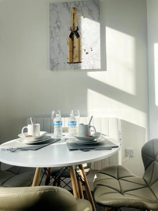 #2Bs 1 Bed Serviced Apartment Derby Eksteriør billede